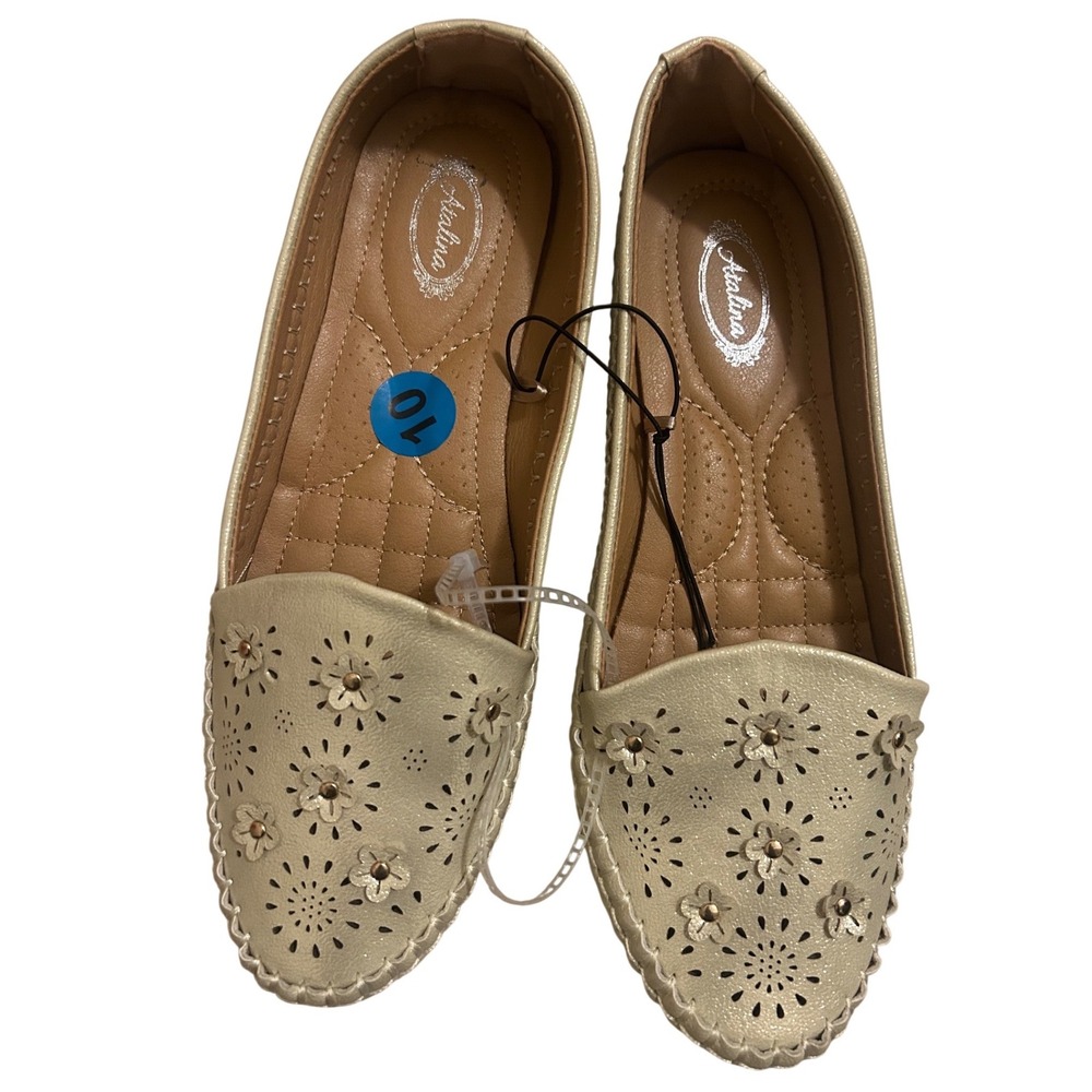 Atalina‎ Loafers Women 10 Gold Excellence Laser Cut Floral SF9725